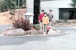 1966-1977_051_thumb.jpg