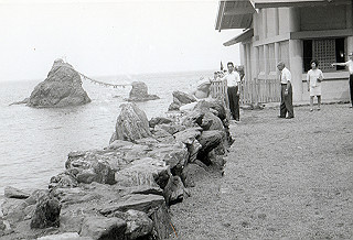 1966-1977_235_thumb.jpg