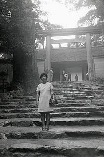 1966-1977_277_thumb.jpg