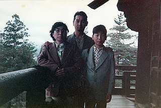 1966-1977_394_thumb.jpg