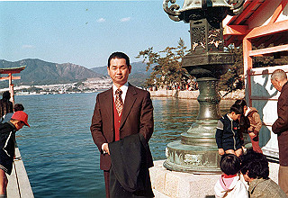 1979_206_thumb.jpg
