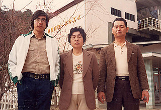 1979_854_thumb.jpg