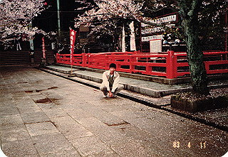 19830411_007_thumb.jpg