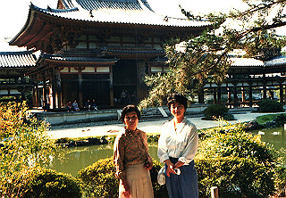 19831099_003_thumb.jpg