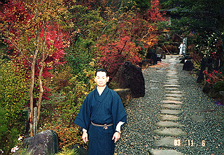 19831106_010_thumb.jpg