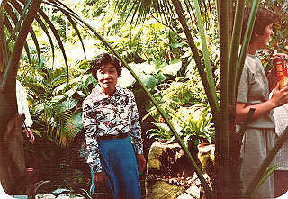 19840499_033_thumb.jpg