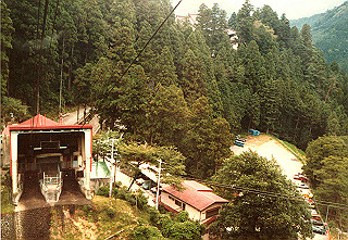 19841010_103_thumb.jpg