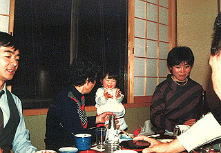 19851200_004_thumb.jpg