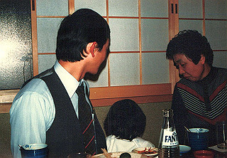19851200_010_thumb.jpg