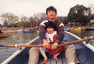 19870300_007_thumb.jpg