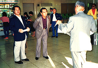 19871010_003_thumb.jpg