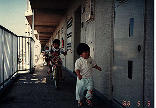 19880505_001_thumb.jpg