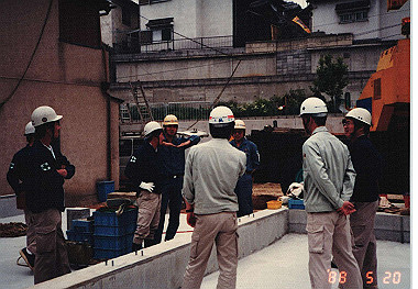 19880520_068_thumb.jpg
