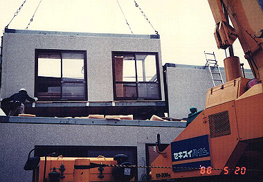19880520_077_thumb.jpg