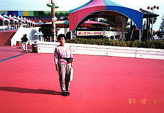 19891001_002_thumb.jpg