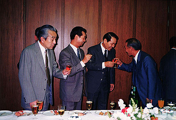 19900324_001_thumb.jpg