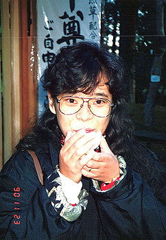 19901123_002_thumb.jpg