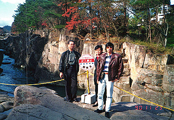 19901123_021_thumb.jpg