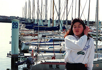 19910399_901_thumb.jpg