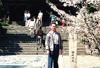 19910409_011_thumb.jpg