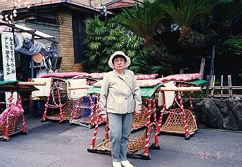 19920501_007_thumb.jpg