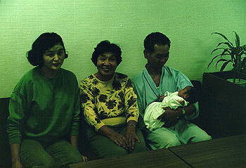 19921000_006_thumb.jpg