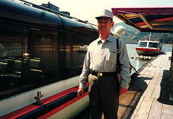 19940405_001_thumb.jpg