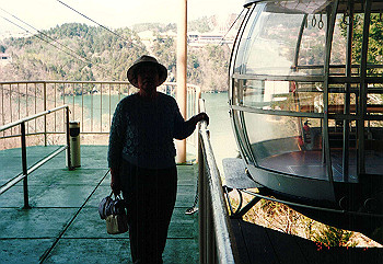 19940405_006_thumb.jpg